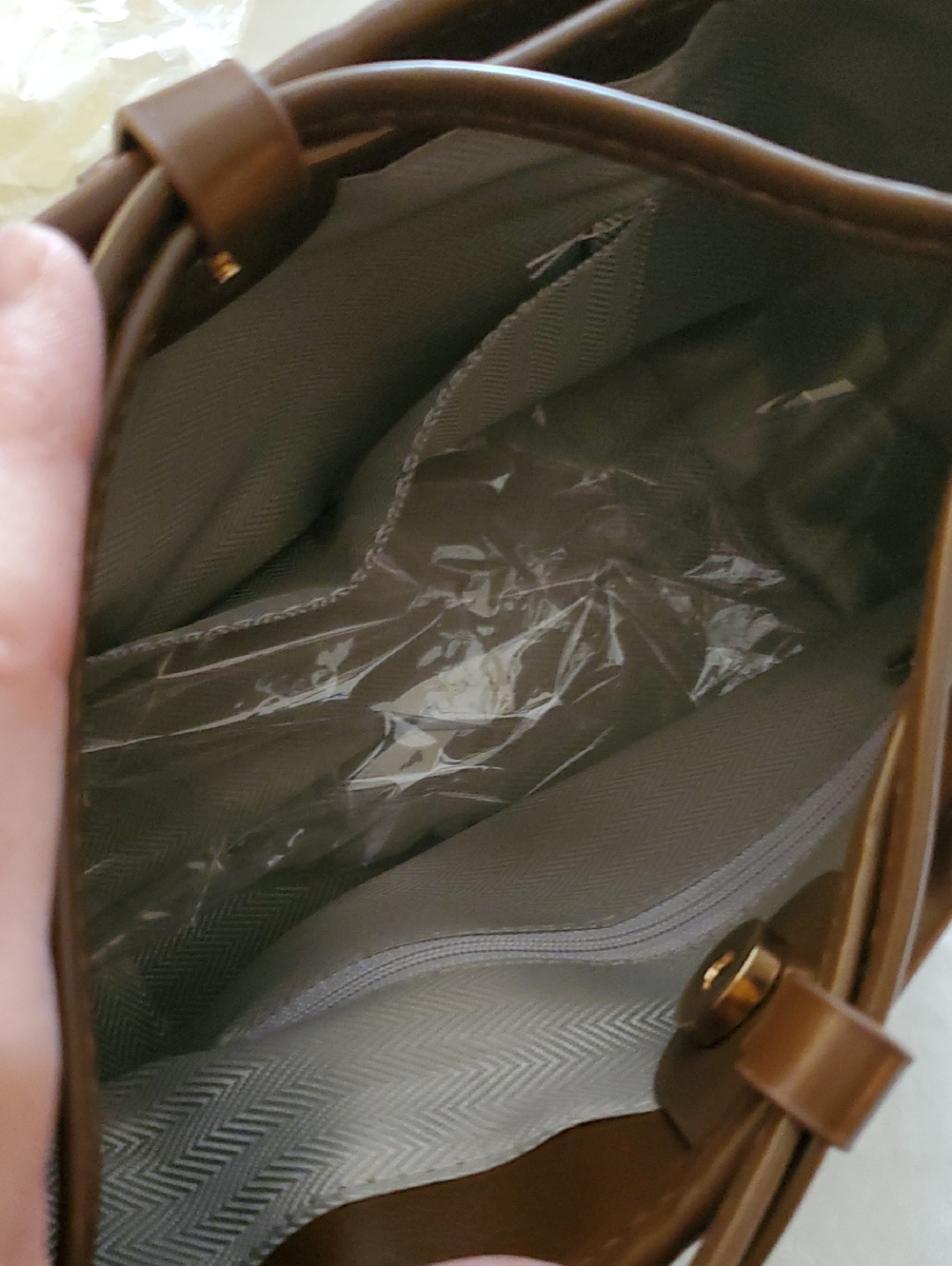 Ivy & Taylor Leopard Crossbody Bucket Bag NWT - Picture 3 of 8